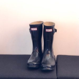 HUNTER RAIN BOOTS - NEW CONDITION SIZE US 8
